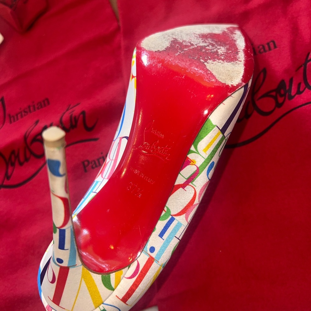 Christian Louboutin Multicolor Logo Print Pointed Toe Pumps on White - Picture 4 of 4